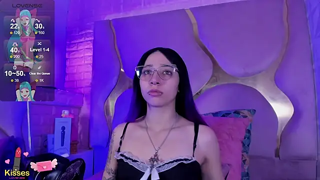 Snapshot of Niina_Sissy chatting on 07.04.26 Niina Sissy online show from 07.04.26