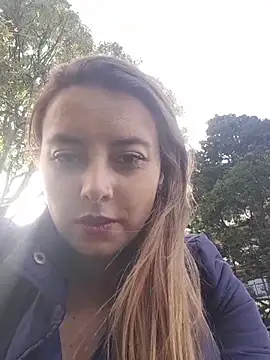 Scarlett Pink Rose online show from 11.19.25