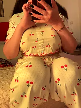 OnlyRima online show from 11.24.25