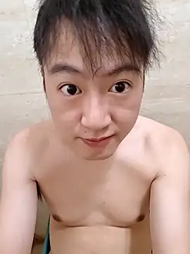 Snapshot of KasonY chatting on 10.18.25 KasonY online show from 10.18.25