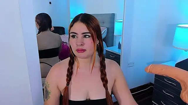 AdeleJhones online show from 03.27.26