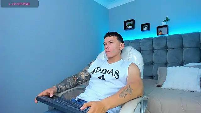 Thomas moon online show from 12.16.25