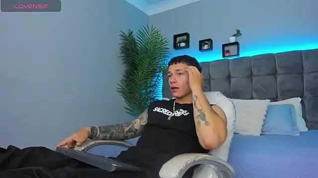 Thomas moon online show from 02.28.26