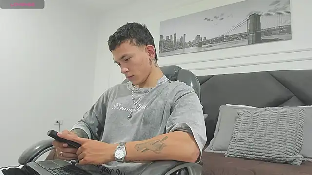 Thomas moon online show from 03.23.26