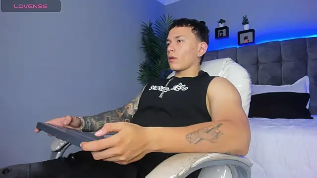 Thomas moon online show from 04.04.26