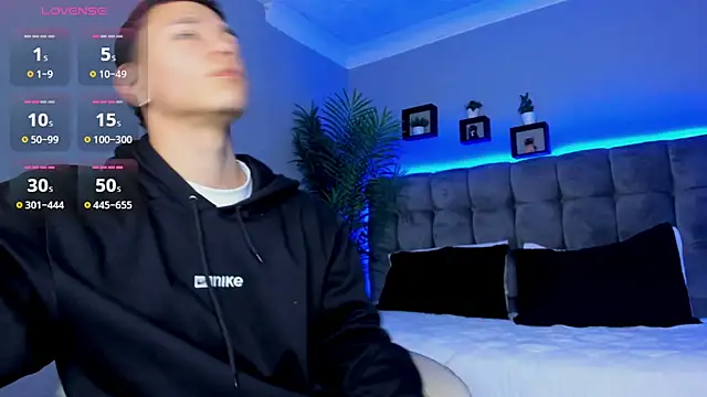 Thomas moon online show from 04.08.26