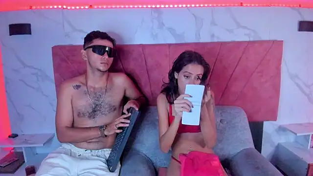 Snapshot of HellAndDante_ chatting on 01.18.26 HellAndDante online show from 01.18.26