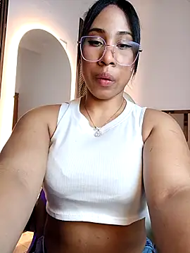 Elowen Clark online show from 02.19.26