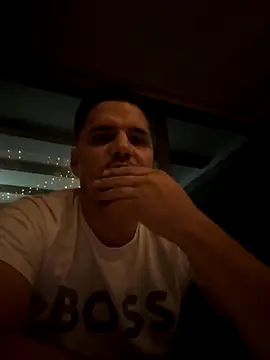 Snapshot of xCamilloxx chatting on 10.15.25 xCamilloxx online show from 10.15.25