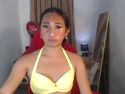 Snapshot of JuicyliciousBabe chatting on 05.06.26 JuicyliciousBabe online show from 05.06.26