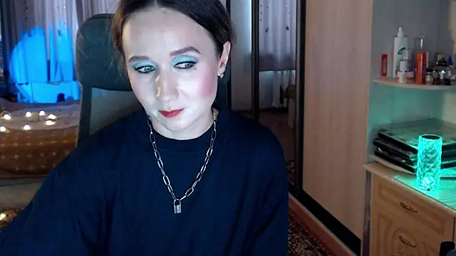 ClassyInna online show from 12.23.25