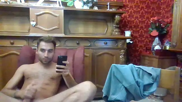 Snapshot of Torissimo92 chatting on 09.19.25 Torissimo92 online show from 09.19.25