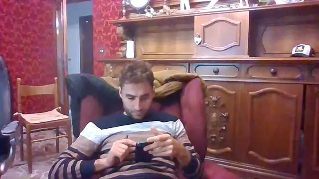 Snapshot of Torissimo92 chatting on 10.21.25 Torissimo92 online show from 10.21.25