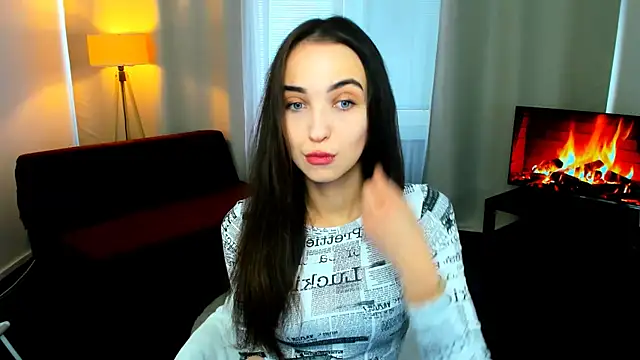 Snapshot of EllaSteele chatting on 09.27.25 EllaSteele online show from 09.27.25