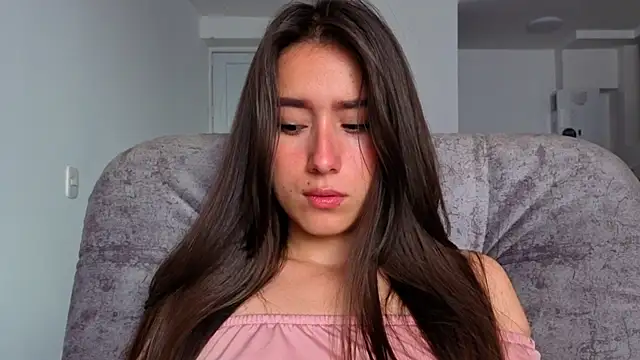 Adhara Kitten online show from 04.18.26