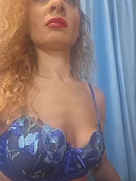 Snapshot of aellabeyonce chatting on 11.30.25 aellabeyonce online show from 11.30.25