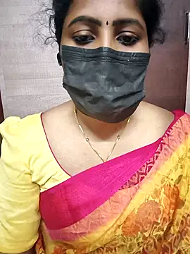 Snapshot of vasundhara26 chatting on 11.01.25 vasundhara26 online show from 11.01.25