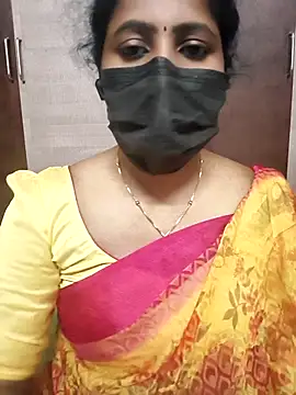 Snapshot of vasundhara26 chatting on 11.22.25 vasundhara26 online show from 11.22.25