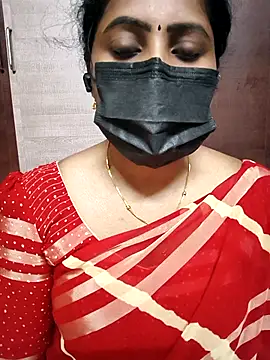 Snapshot of vasundhara26 chatting on 11.23.25 vasundhara26 online show from 11.23.25