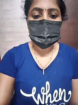 Snapshot of vasundhara26 chatting on 11.30.25 vasundhara26 online show from 11.30.25