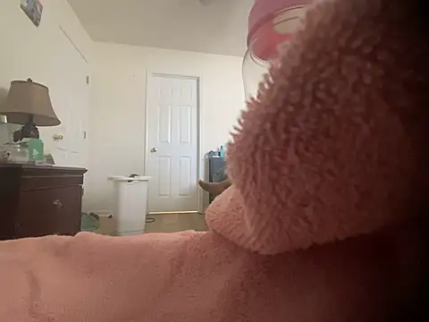 Prettyvsmonster online show from 02.01.26