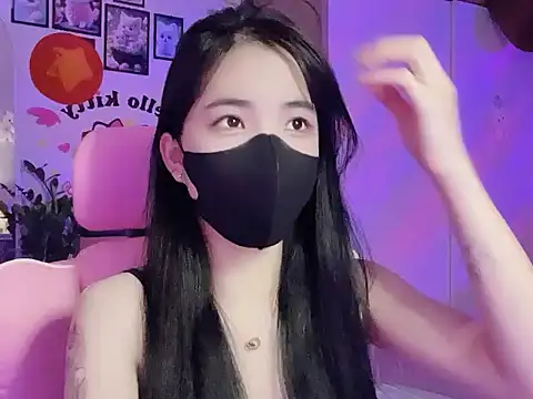 keelinnn19 online show from 09.08.25