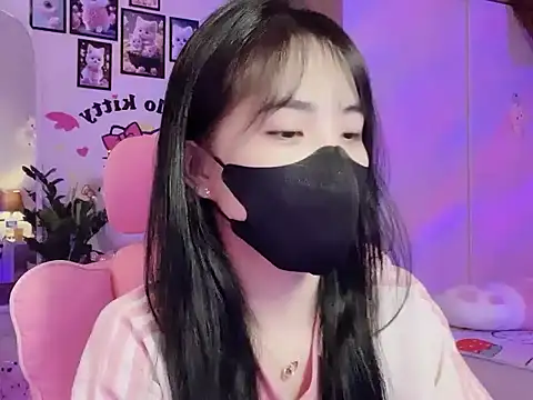 keelinnn19 online show from 09.15.25