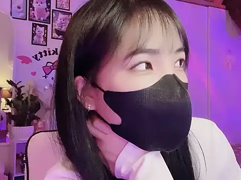 keelinnn19 online show from 09.26.25