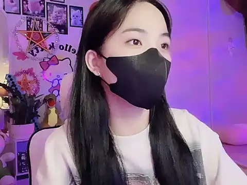 keelinnn19 online show from 10.05.25