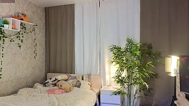 AnnyiBlue online show from 05.31.26