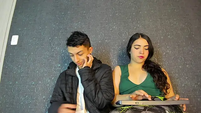 NickandAbby  online show from 11.18.25