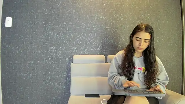 NickandAbby  online show from 12.16.25