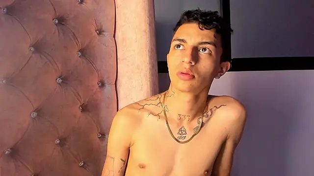 NickandAbby  online show from 03.08.26