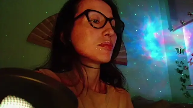 Snapshot of KiotoShine chatting on 01.17.26 KiotoShine online show from 01.17.26