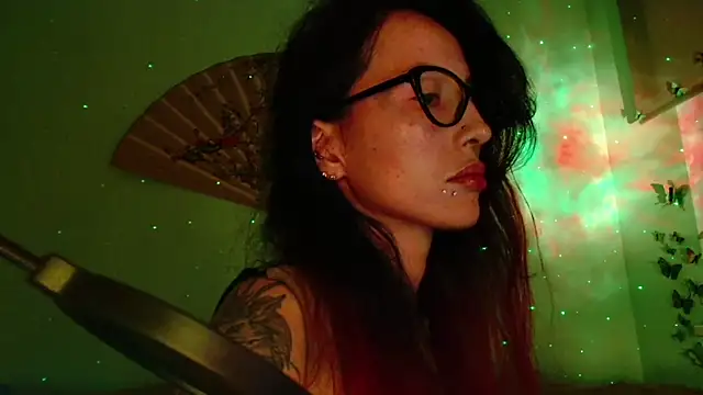 Snapshot of KiotoShine chatting on 01.18.26 KiotoShine online show from 01.18.26