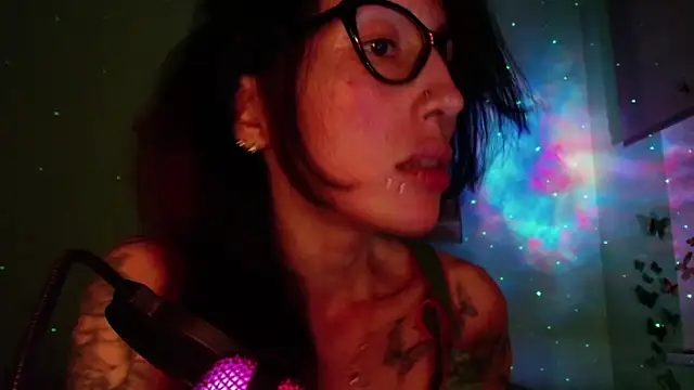 Snapshot of KiotoShine chatting on 02.24.26 KiotoShine online show from 02.24.26