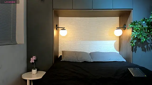 Snapshot of nicktorn chatting on 02.02.26 nicktorn online show from 02.02.26