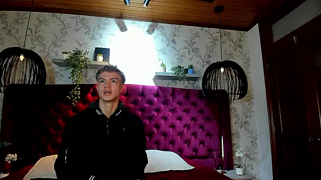 Snapshot of nicktorn chatting on 02.07.26 nicktorn online show from 02.07.26