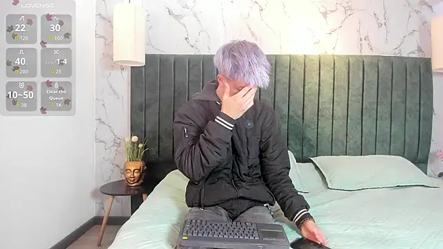 Snapshot of nicktorn chatting on 02.18.26 nicktorn online show from 02.18.26