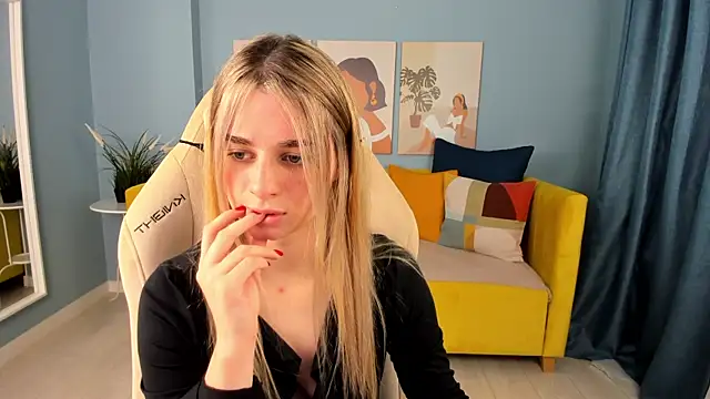 SweetyLicky online show from 10.21.25