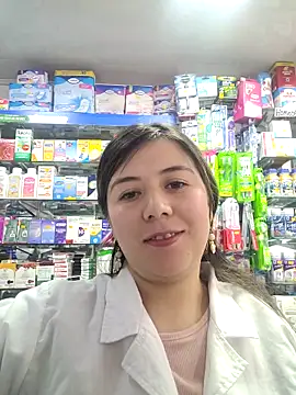 Snapshot of Sophie_del_Castillo chatting on 06.07.26 Sophie del Castillo online show from 06.07.26
