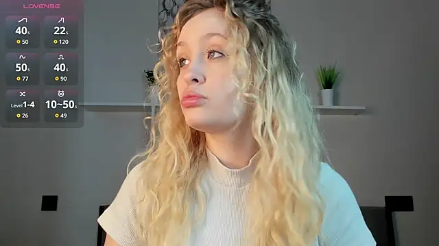 Julliakoill online show from 11.06.25