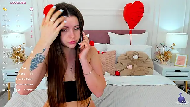 ToriSonn online show from 02.15.26