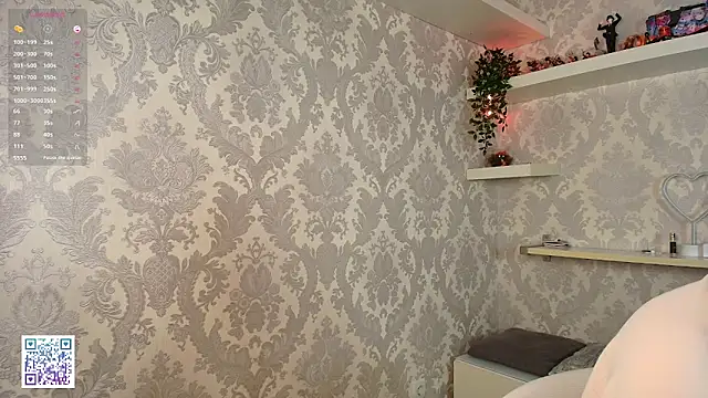 Snapshot of Fire_katie chatting on 11.05.25 Fire katie online show from 11.05.25