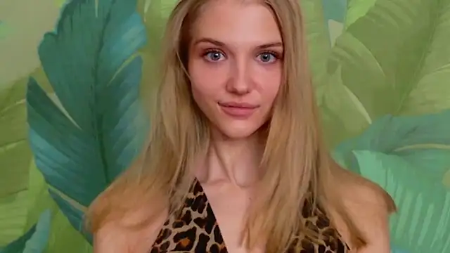 Snapshot of 4example_Chloe chatting on 03.02.26 4example Chloe online show from 03.02.26