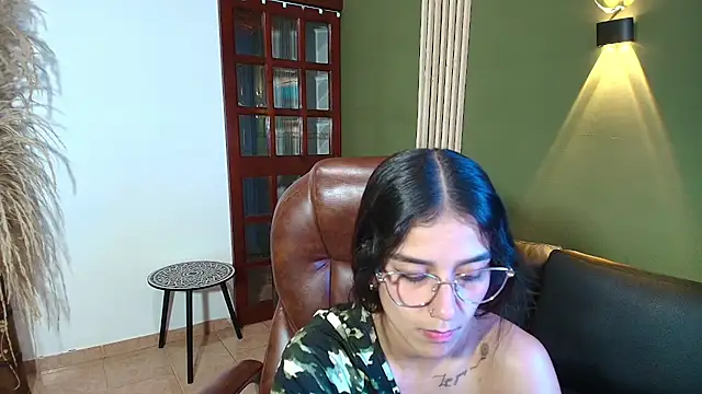 DanielaMonroe online show from 10.21.25