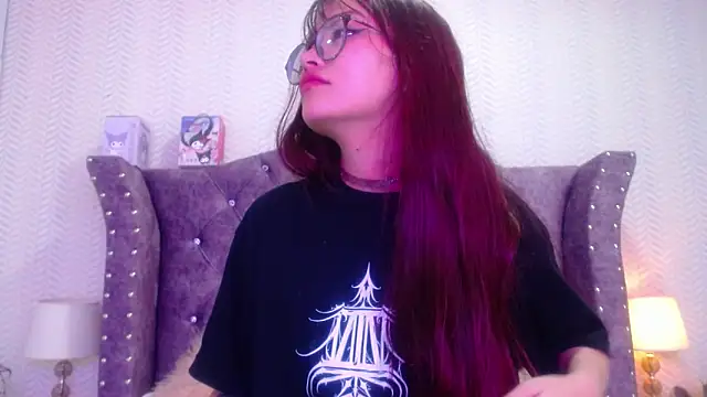 RavenLove  online show from 11.05.25