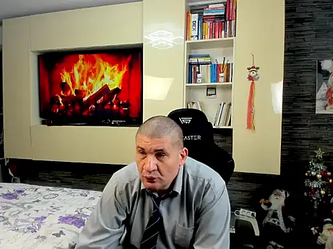 SpartacusDaddy48 online show from 02.19.26