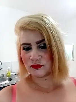 Snapshot of flavinhasensual chatting on 10.20.25 flavinhasensual online show from 10.20.25