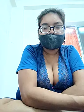 Elie couple143 online show from 10.20.25